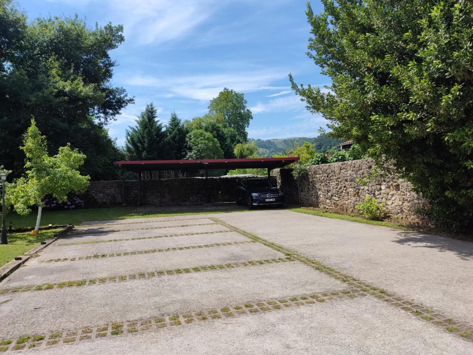 Posada Real La Montanesa Corrales De Buelna Екстериор снимка